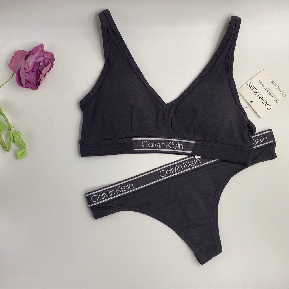 New Calvin Klein Ultimate Padded Bralette Thong Set
